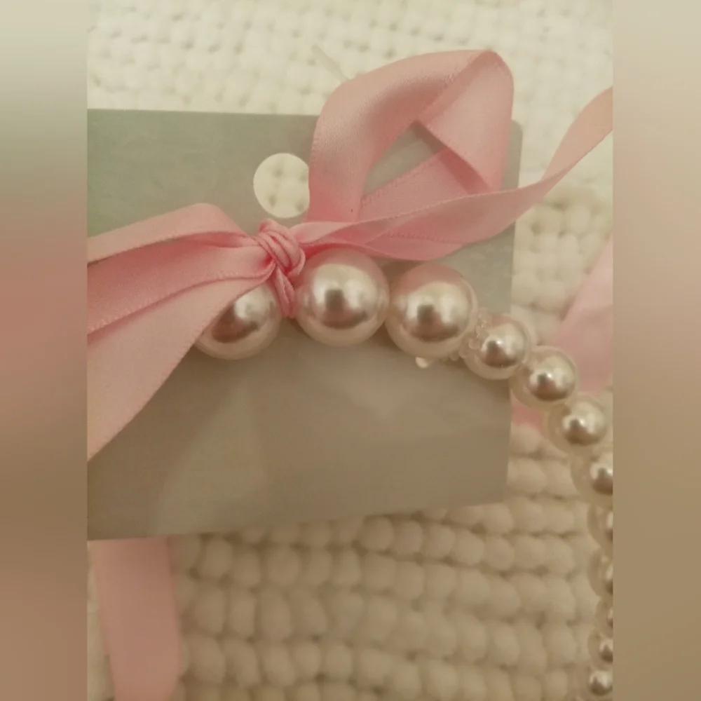 Beautiful Pearl Headband with Pink Bow 🎀🎀